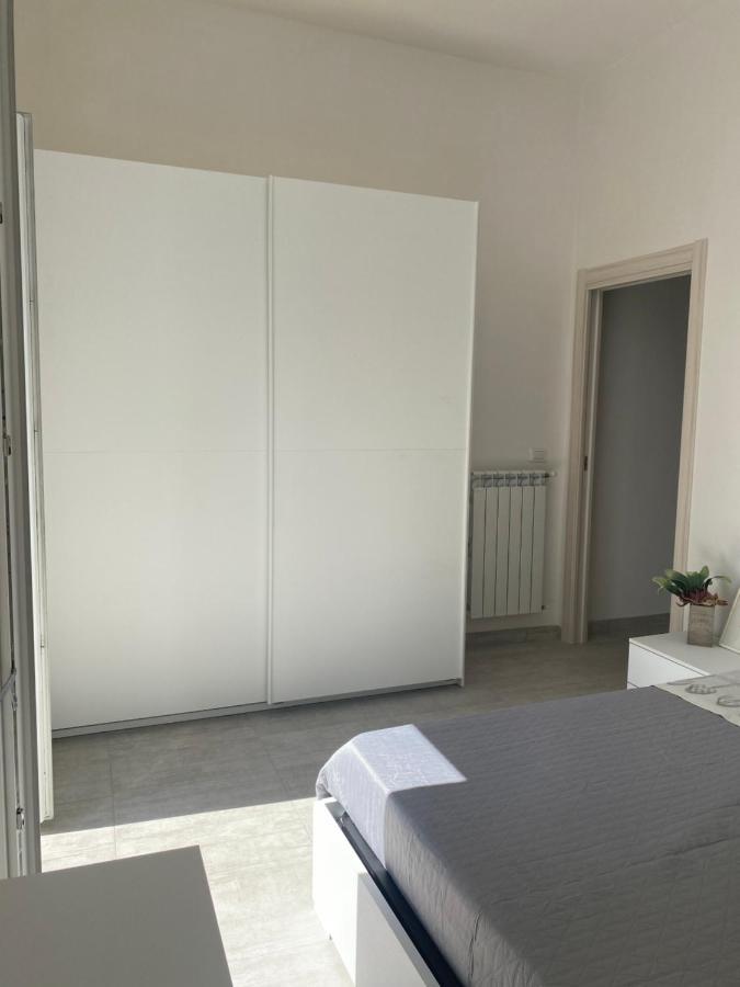 Garden House Apartments In Napels Buitenkant foto