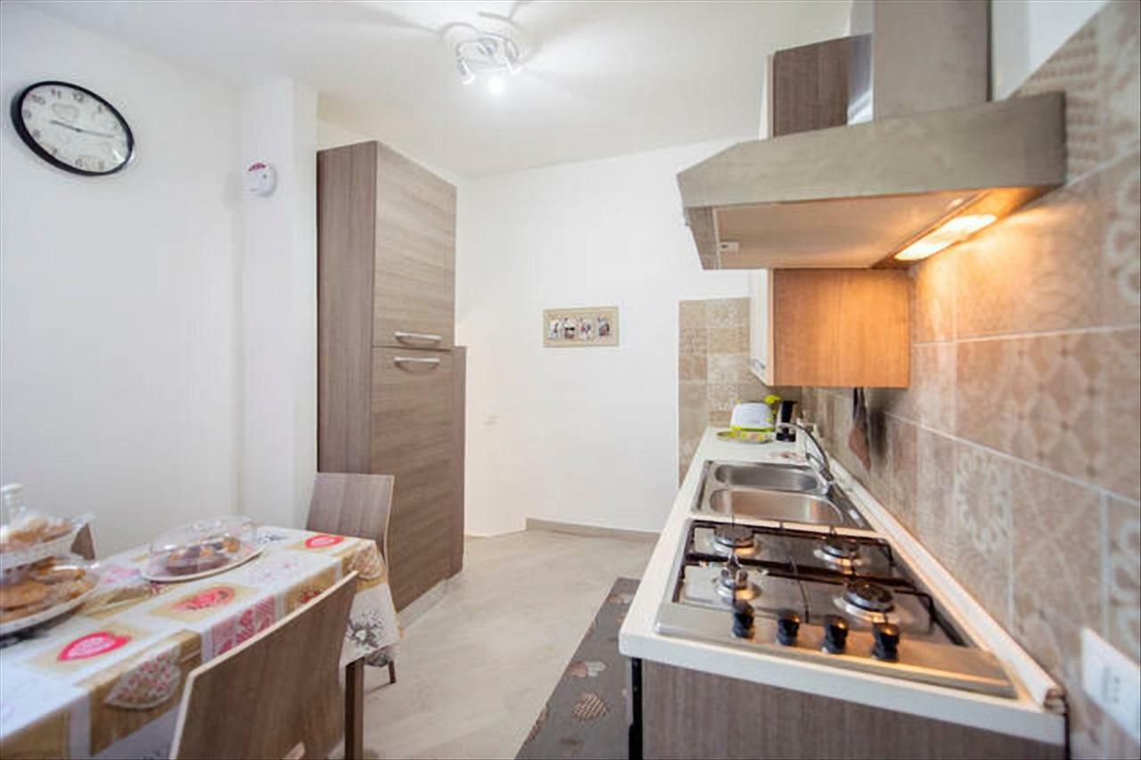 Garden House Apartments In Napels Buitenkant foto