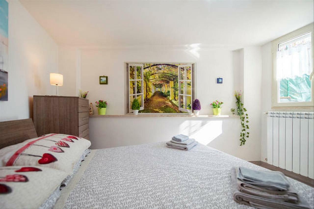 Garden House Apartments In Napels Buitenkant foto